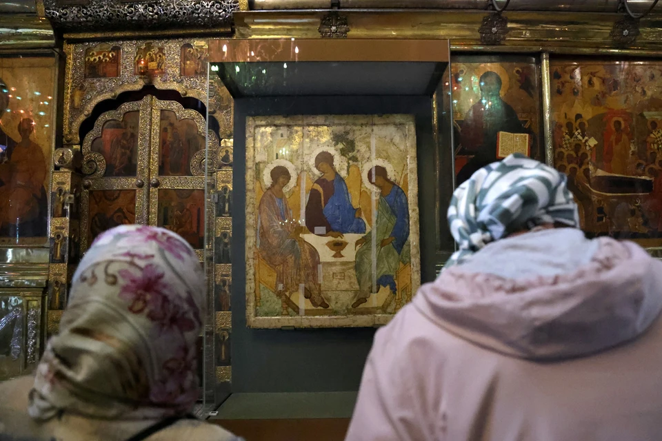 Целый год икона будет выставлена в Храме Христа Спасителя. Фото Артем Геодакян/ТАСС