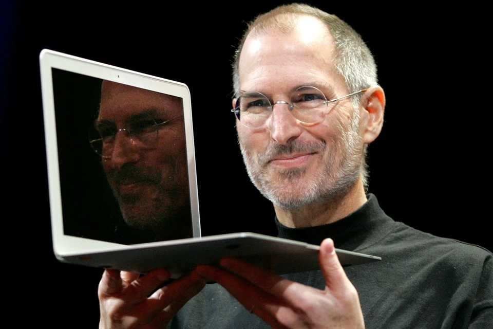 Сооснователю и экс-главе компании Apple Стиву Джобсу, у которого рак поджелудочной диагностировали в 2004 году, удалось прожить 7 лет