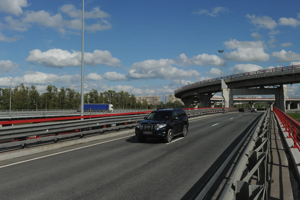 На внешнем кольце КАД между развязками с Колтушским и Рябовским шоссе перекроют две полосы движения