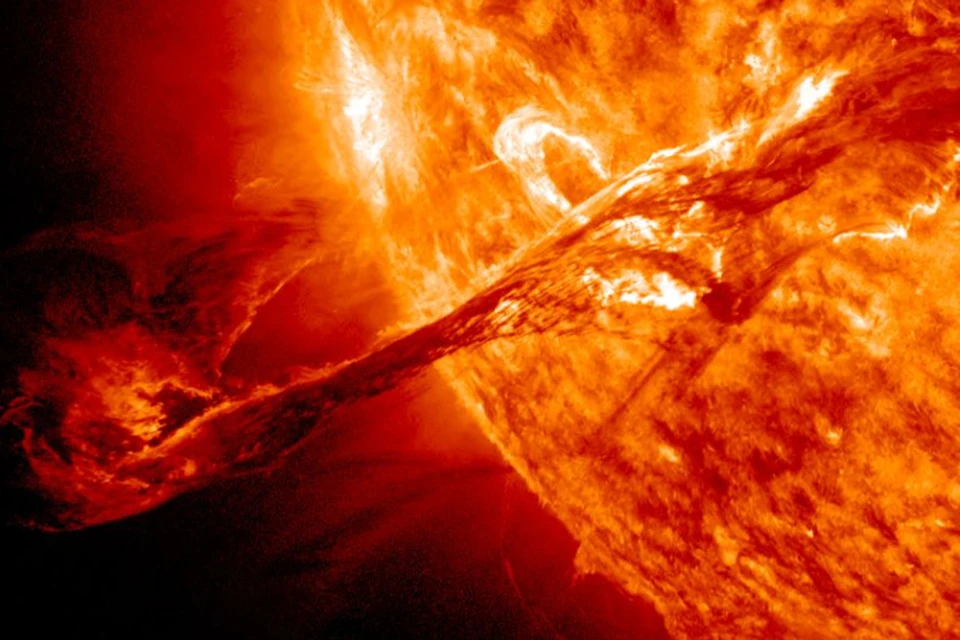 Корональный выброс 2012 года: к счастью, исторгнутое Солнцем вещество не задело Землю