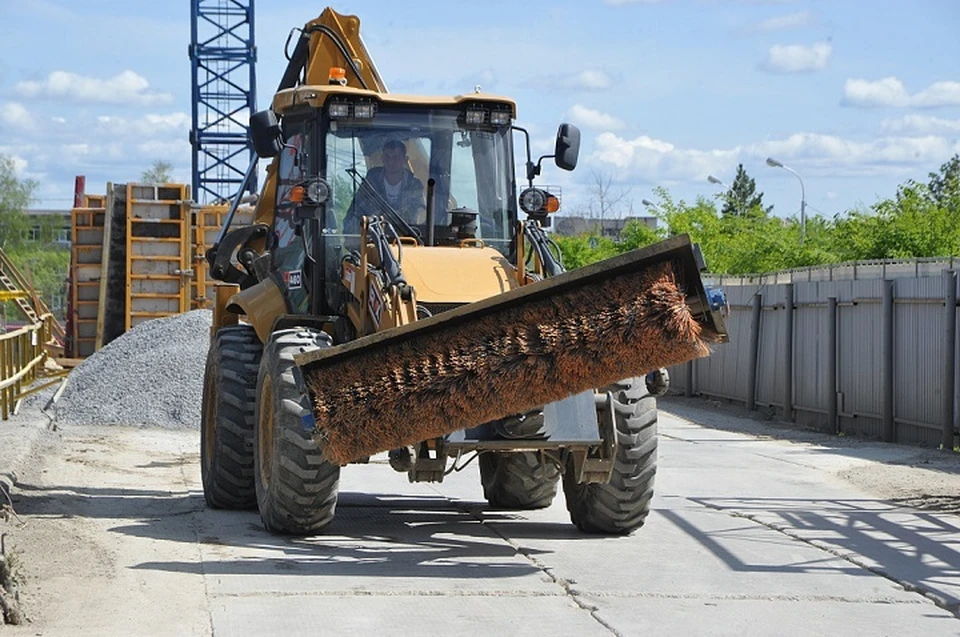 Застройщики загрязняют дороги немытыми колесами техники в Хабаровске