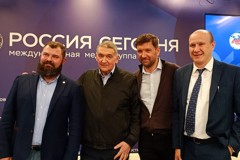 Слева направо: Юрий Вержбицкий, Дмитрий Шпаро, Матвей Шпаро, Руслан Губайдуллин