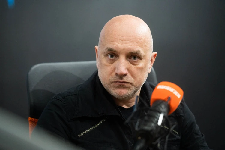 Стало известно истинное состояние здоровья Захара Прилепина: на восстановление надо не меньше полугода