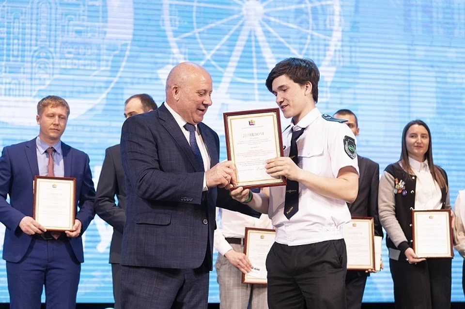 Сергей Кравчук поздравил победителей конкурса «Студенческий актив» в Хабаровске