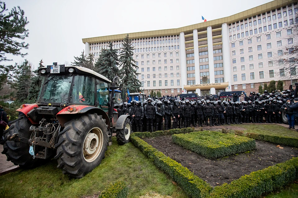 Фермеры недовольны отношением правительства Молдавии к агропромышленному сектору.