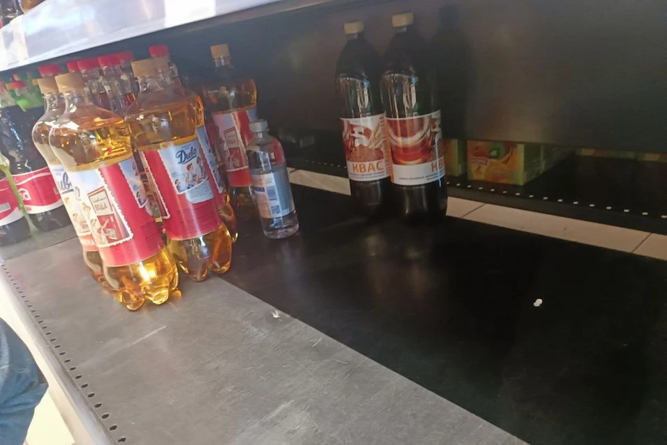 В магазине на Кропоткина практически не осталось бутылок кваса.