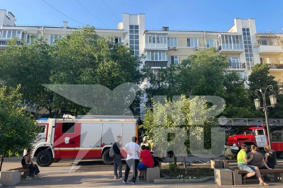 В квартире тлела перегородка и потолок