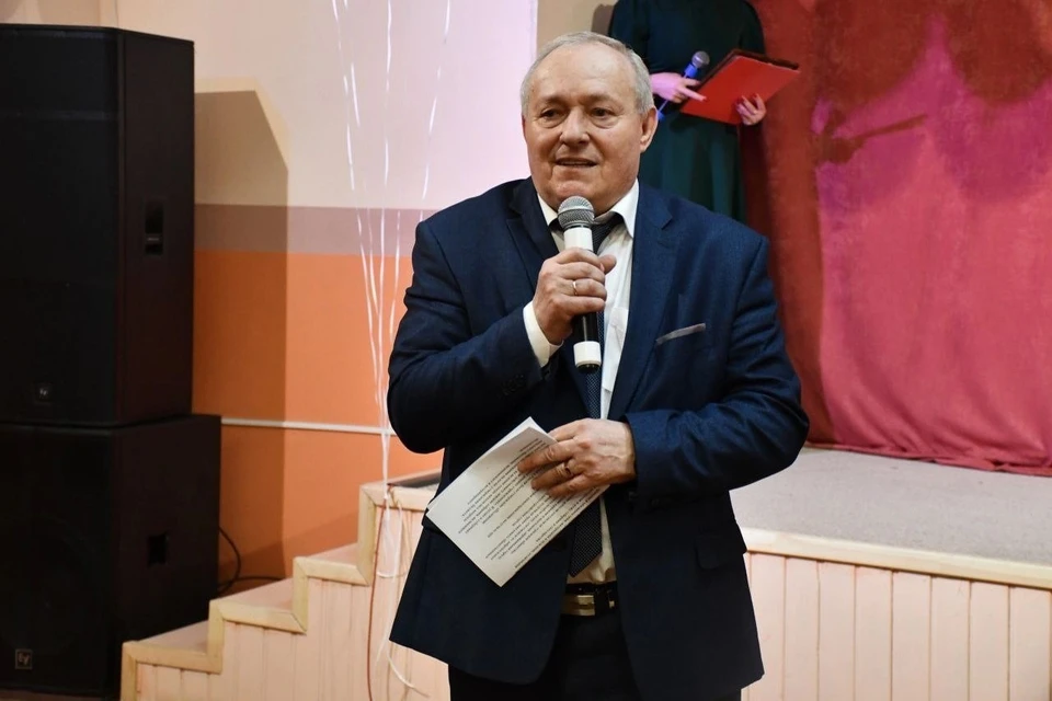 Николаю Владимирову 65 лет.
