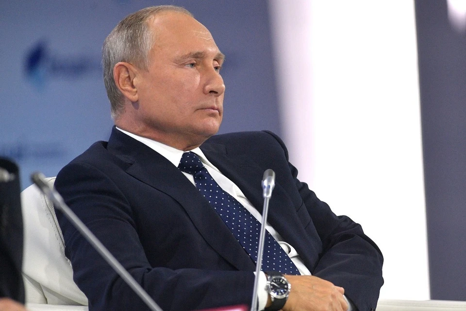 Путин заявил, что Россия может рассмотреть вопрос о создании "санитарной зоны" на Украине