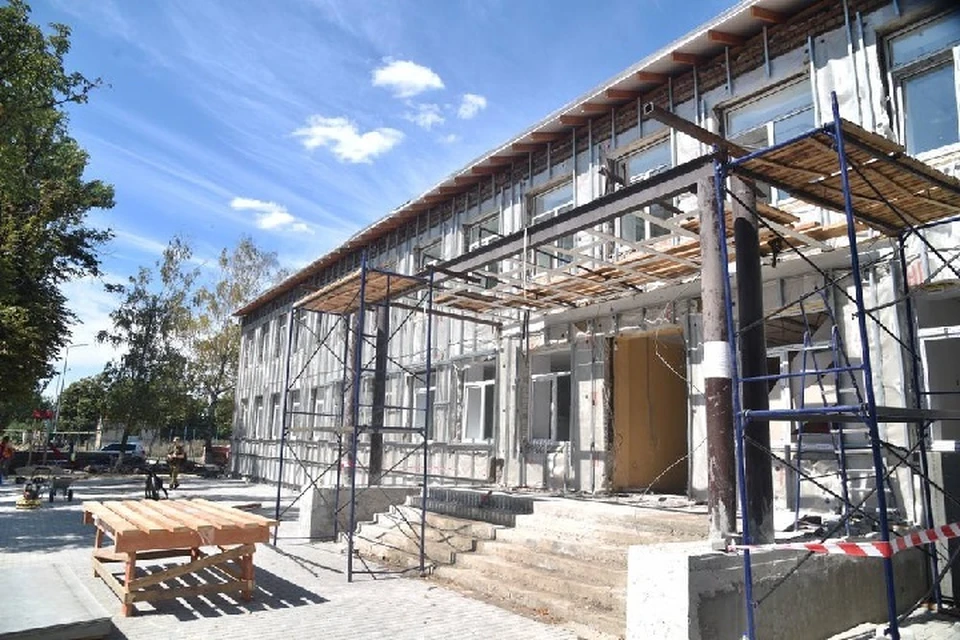 Ранее специалисты из ЯНАО завершили восстановление школы в Волновахе