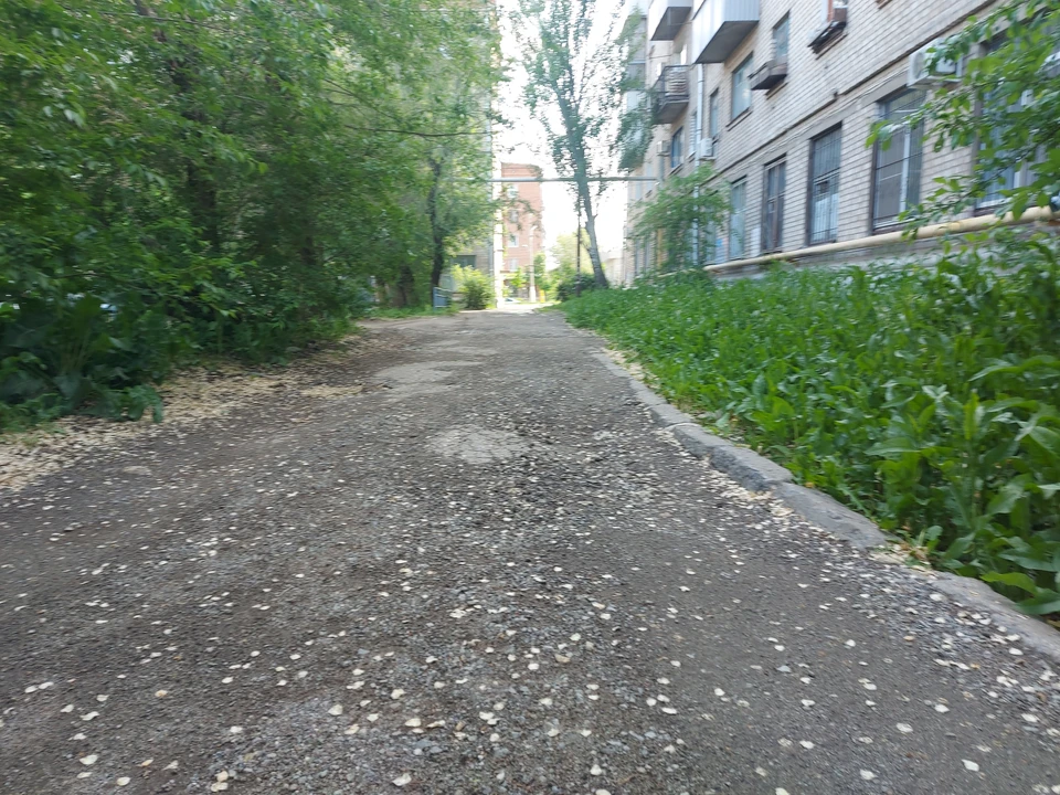 В порядок приведут пришедшие в упадок придомовые территории
