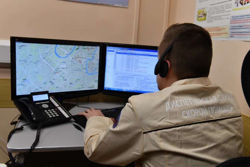 Родители вызвали скорую и девочку госпитализировали