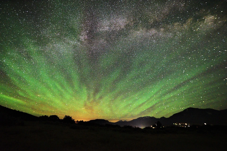 Ученые называют феномен Airglow. Фото: Skies Alive Photography