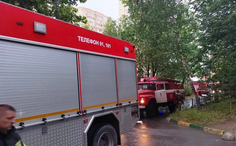 Во время пожара на улице Макарнеко в Туле пострадал 59-летний мужчина