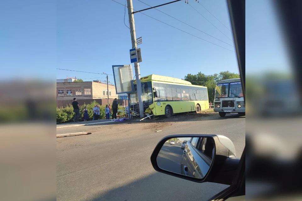 Кадрами с места поделились очевидцы. Фото: ТГ-канал «Новости Оренбурга»