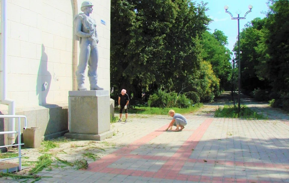 В Новой Каховке прошел субботник Фото: Новокаховская администрация