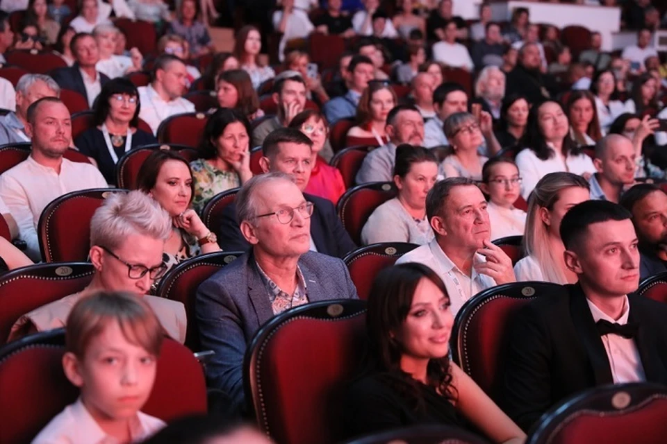 В Ярославле открылся 8-й международный кинофестиваль семейных и детских фильмов "В кругу семьи".