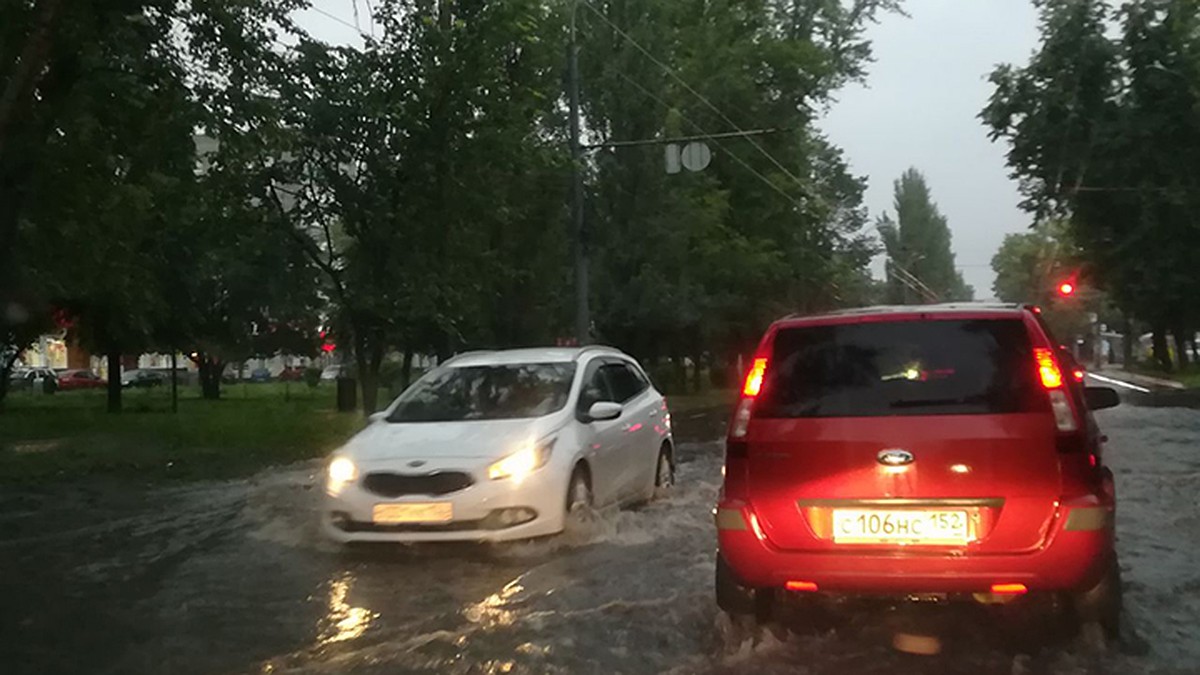 Потоп в Нижнем Новгороде 9 июля 2023: Прямая онлайн-трансляция с улиц  города - KP.RU