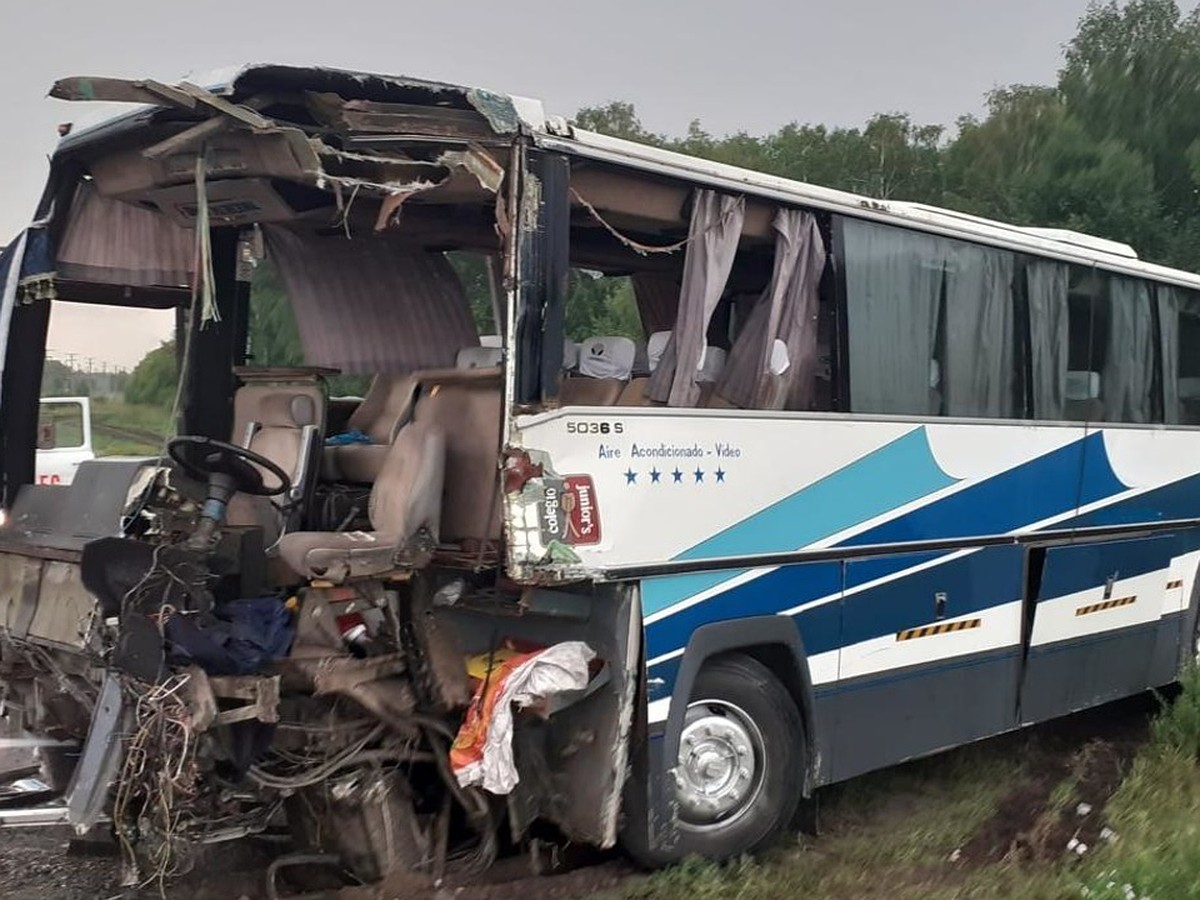 ДТП с грузовым поездом и автобусом на Алтае 11 июля 2023: что известно на  данный момент, личность погибшего в ДТП с поездом и автобусом - KP.RU