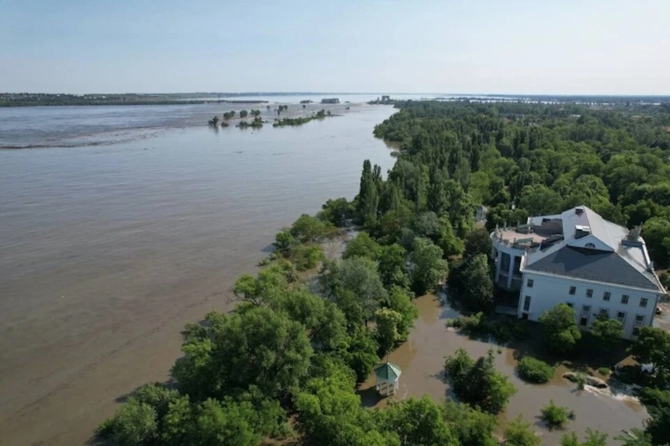 В Алешки наводнение принесло много мин с минных полей Украины Фото: администрация Новой Каховки