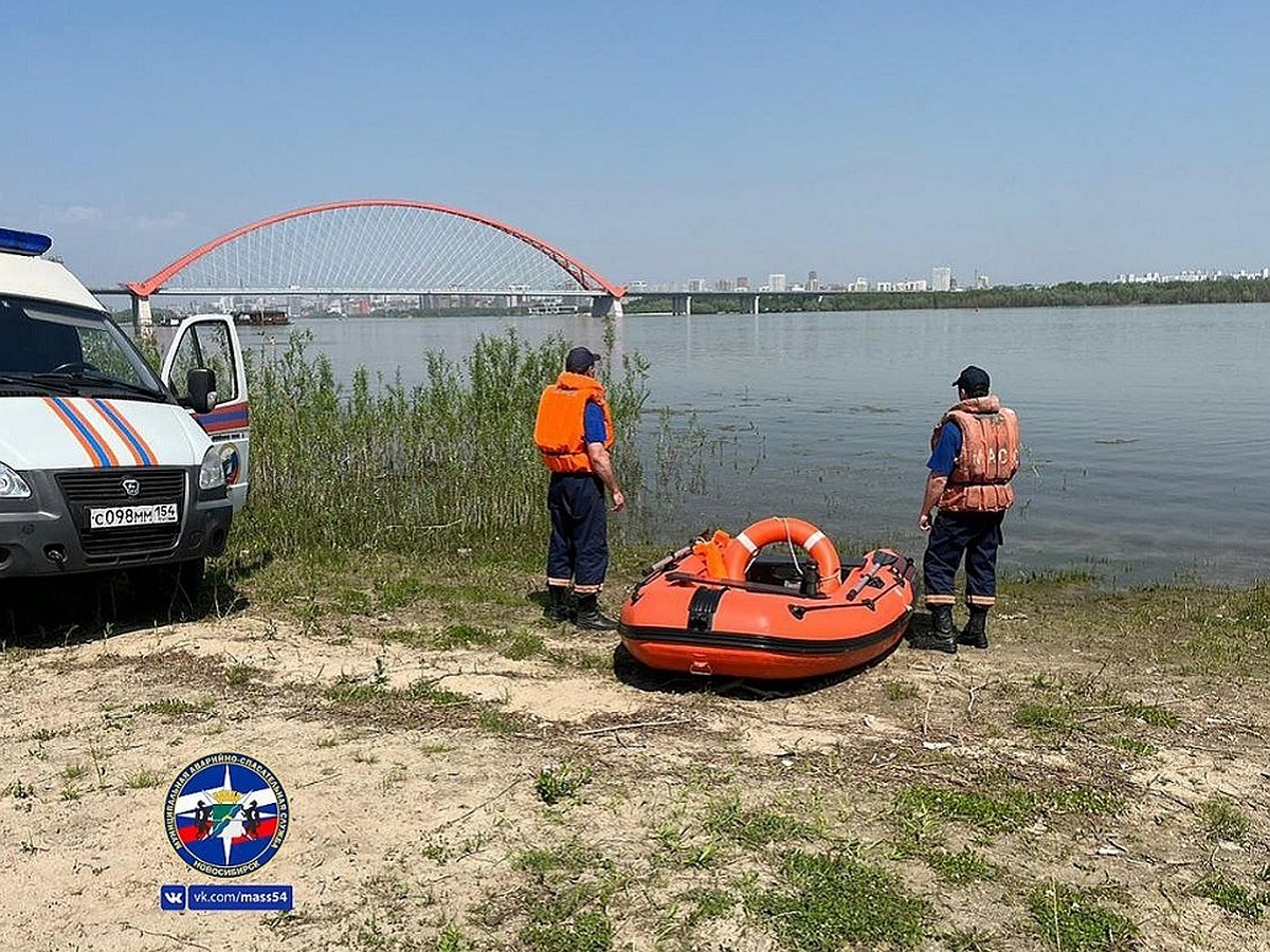 Один на надувном матрасе, второй на самодельном катамаране: в Обском море  спасли двух подростков - KP.RU