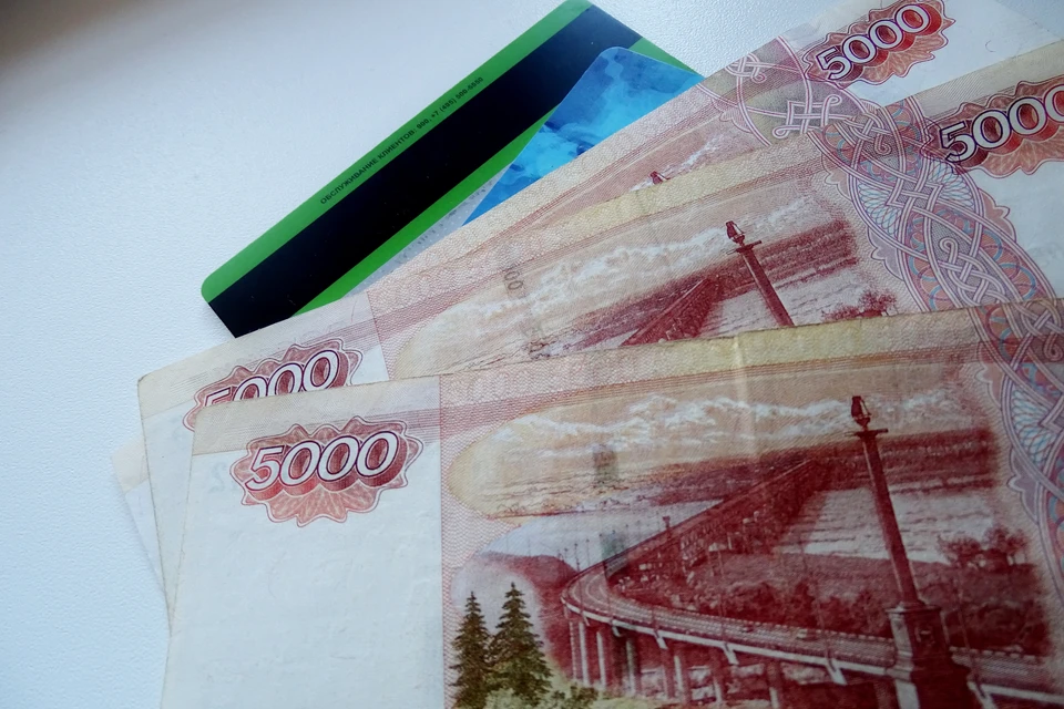 Жительница Липецка лишилась телефонов и банковских карт после ночи с незнакомцем