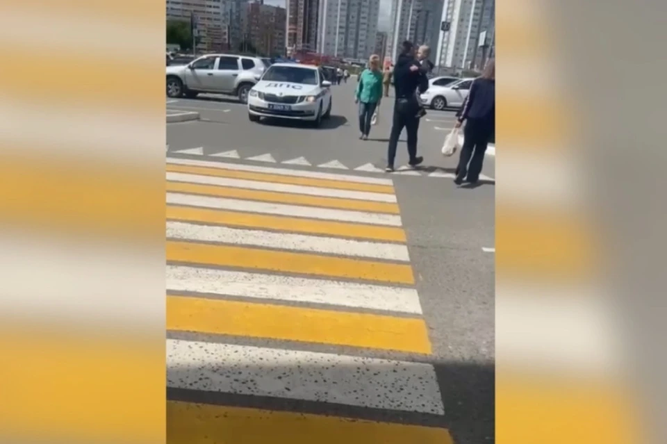 Полиция обратилась к рязанцам через громкоговоритель около «Глобуса».