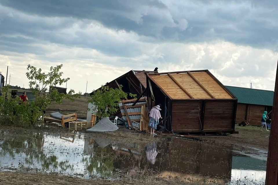 Последствия бури на туристической базе в Завьяловском районе