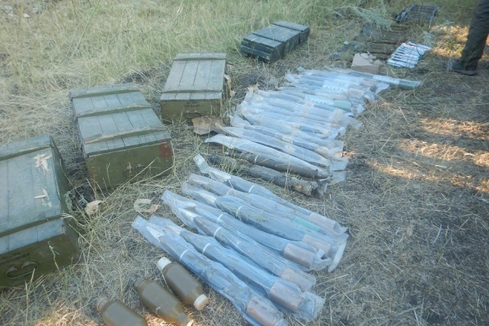 В Луганской Народной республике выявлены два схрона с боеприпасами и гранатометом. Фото - МВД ЛНР