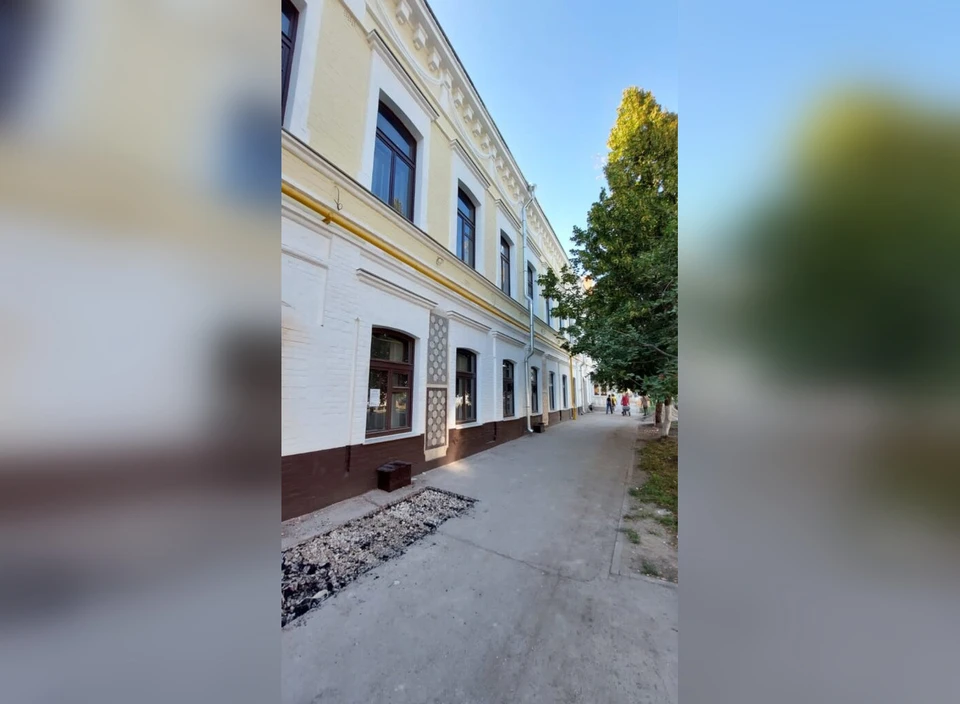 Сейчас в историческом здании идет реставрация фасада / Фото: hinshtein.ru