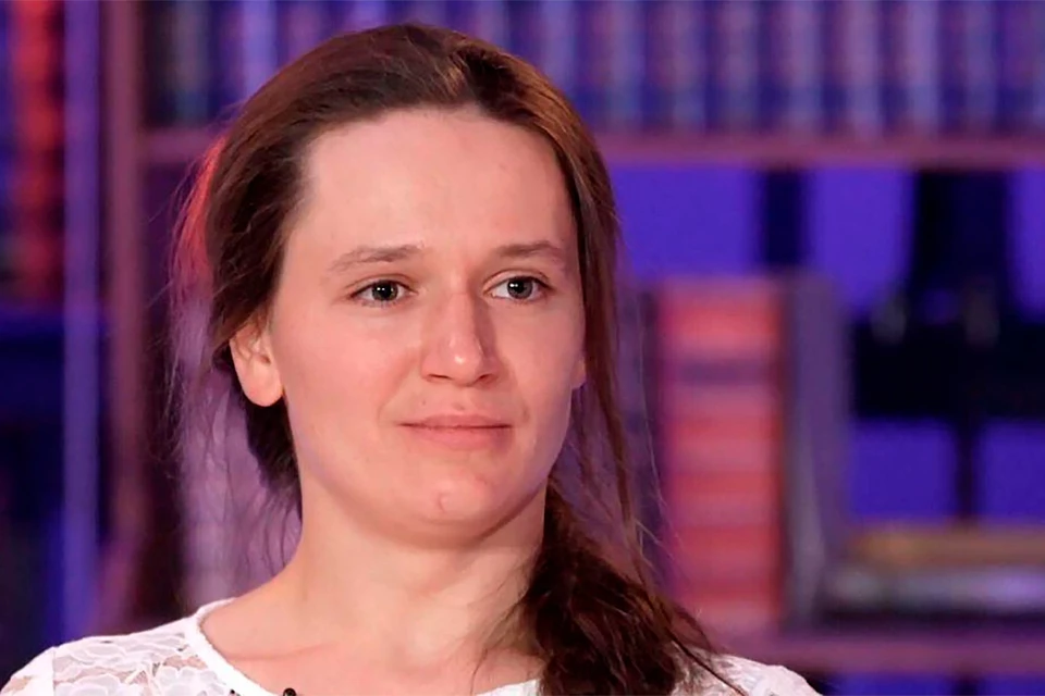 Юлия Михайлова случайно выпала с 22 этажа высотки на улице Чкалова в Рязани.
