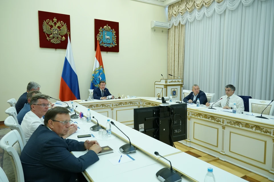 Вопрос готовности школ к новому учебному году обсудили на совещании в правительстве региона / Фото: Андрей Савельев