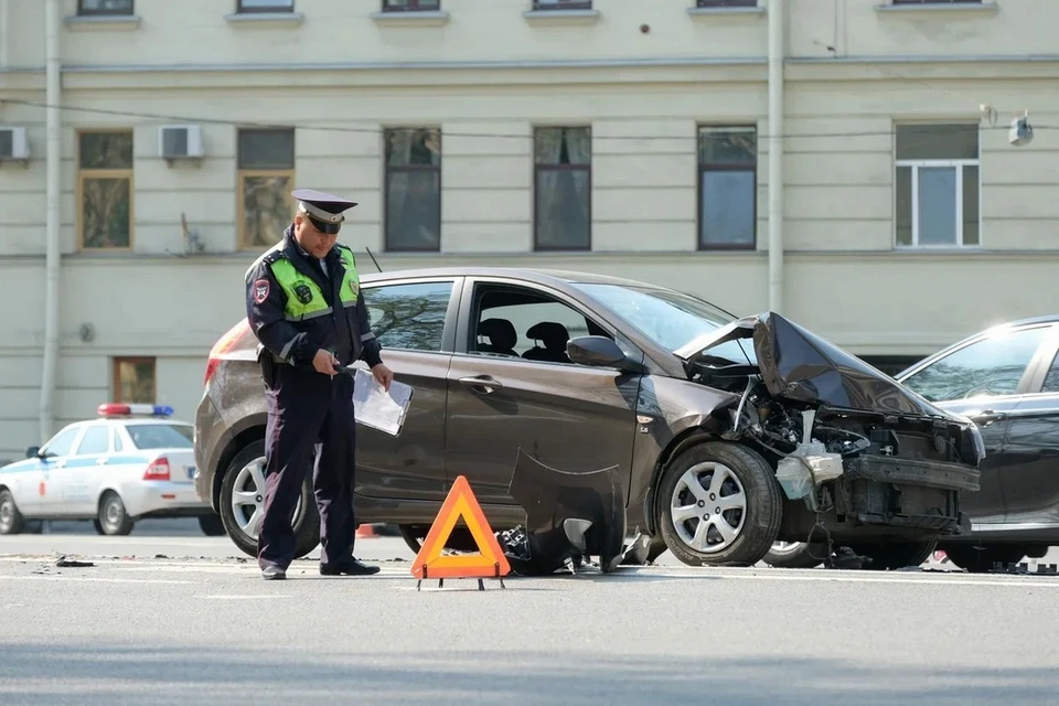 2,5 тысячи человек пострадали и еще 66 погибли в ДТП в Петербурге с начала года.