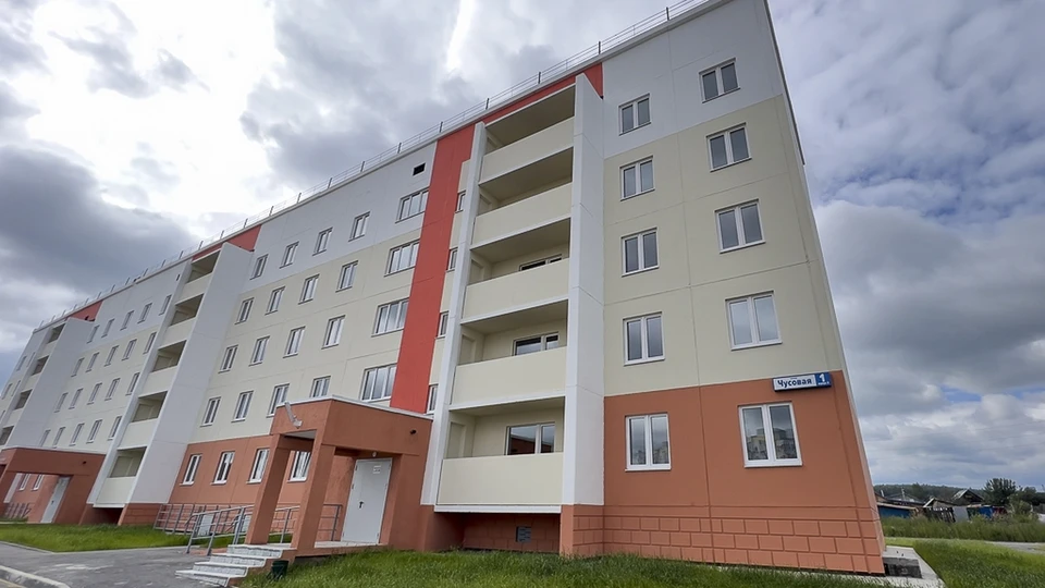 За всё время проведения программы новые квартиры получили более девяти тысяч человек. Фото: департамент информационной политики