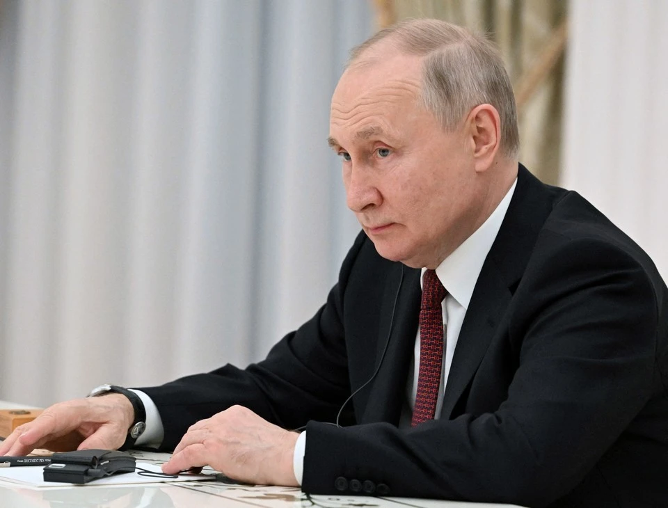 Путин: нельзя откладывать решение социальных вопросов на Донбассе