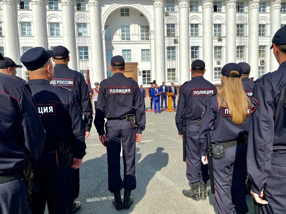По случаю 100-летия со дня образования патрульно-постовой службы в Ульяновске наградили лучших сотрудников