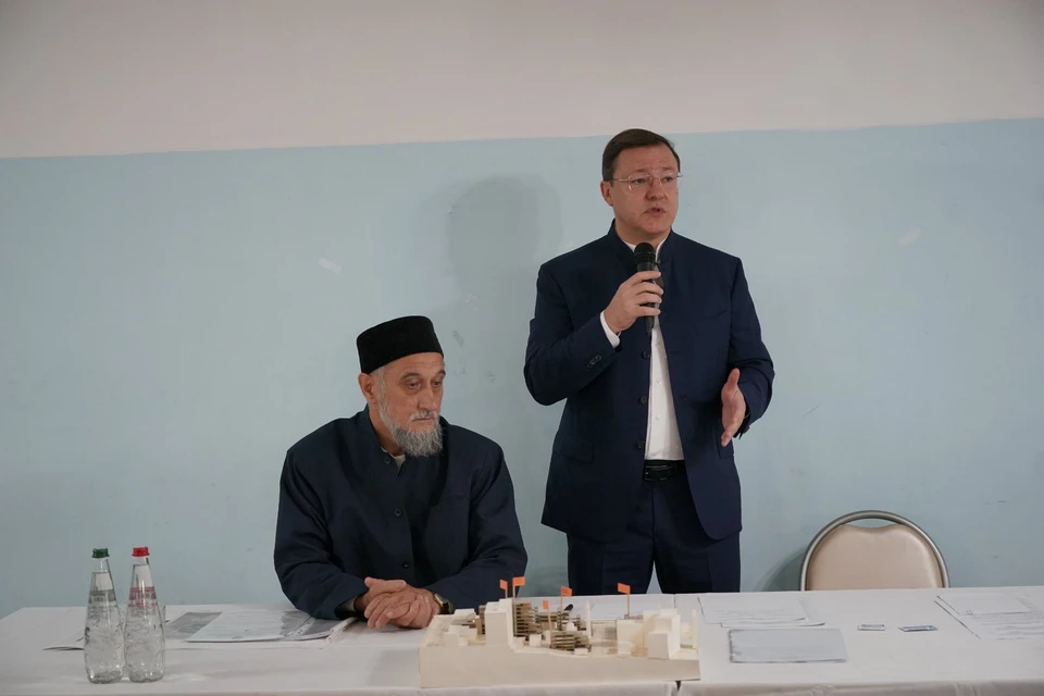 На встрече рассмотрели варианты строительства новой мечети в нескольких районах города. Фото: Дмитрий Бурлаков