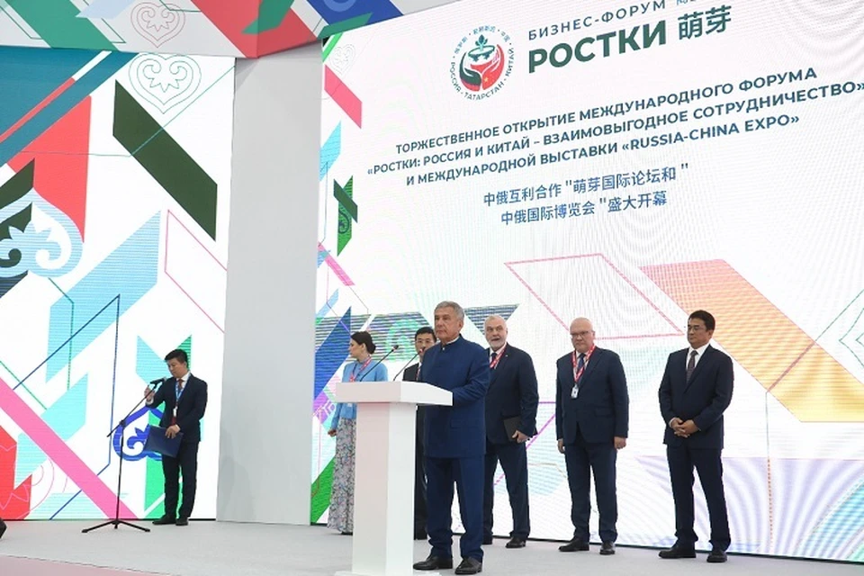 Глава республики подчеркнул, что между Россией и Китаем созданы хорошие возможности для сотрудничества. Фото: пресс-служба раиса Татарстана