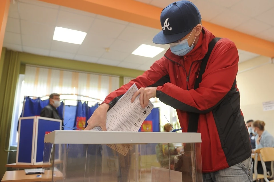 Утром 8 сентября в Новосибирской области открылись избирательные участки.