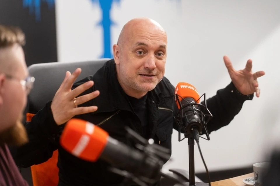 Захар Прилепин проголосовал на выборах губернатора Нижегородской области.