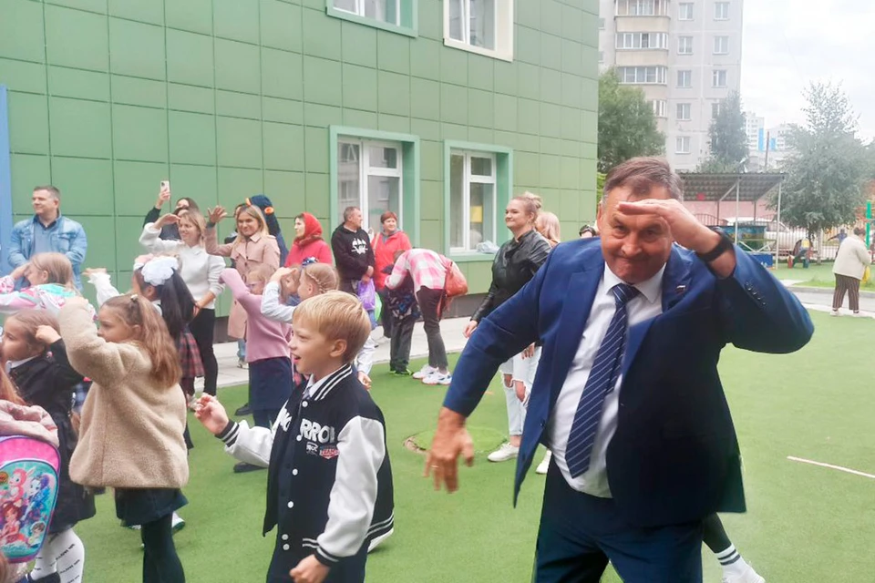 Сергей Бондаренко выполнил наказ избирателей и помог детсаду.