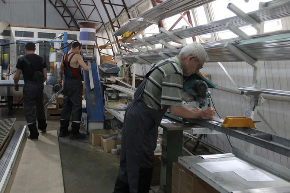 Челябинская область запустит производство металлопластиковых окон в Ясиноватой. Фото: АГ ДНР