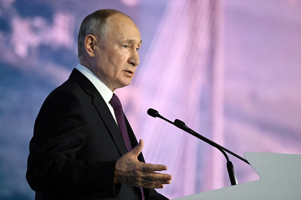 Президент России Владимир Путин на Восточном экономическом форуме (ВЭФ) во Владивостоке высказался о поставках американских истребителей F-16 Украине.