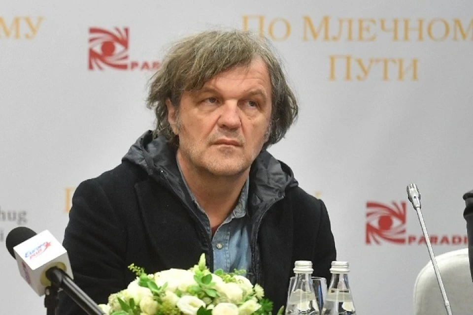 В качестве приглашенного гостя режиссер привез для показа свой фильм «По Млечному пути».