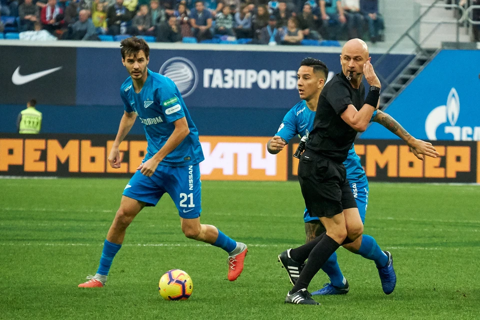«Зенит» исключил полузащитника Ерохина из заявки на сезон РПЛ 2023-2024.