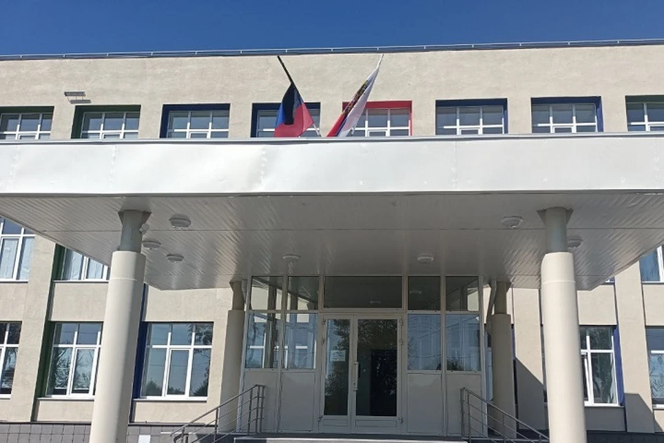 В Ильичевском районе Мариуполя отремонтировали школу. Фото: «РКС-НР»