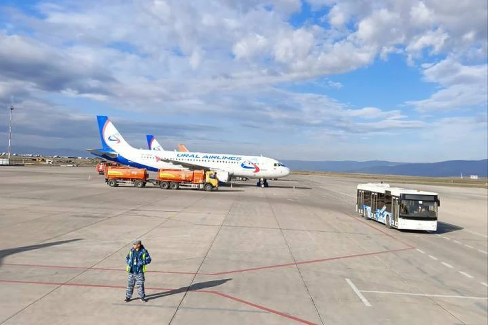 Несколько рейсов не смогли приземлиться в Иркутске из-за тумана. Фото: телеграм-канал директора аэропорта "Байкал" Дмитрия Гармаева