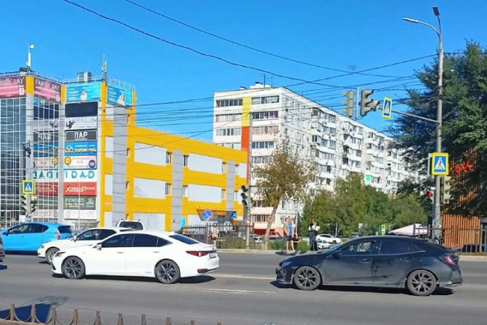 Первая авария произошла примерно в 8:20 часов на перекрестке улиц Суворова и Ворошилова