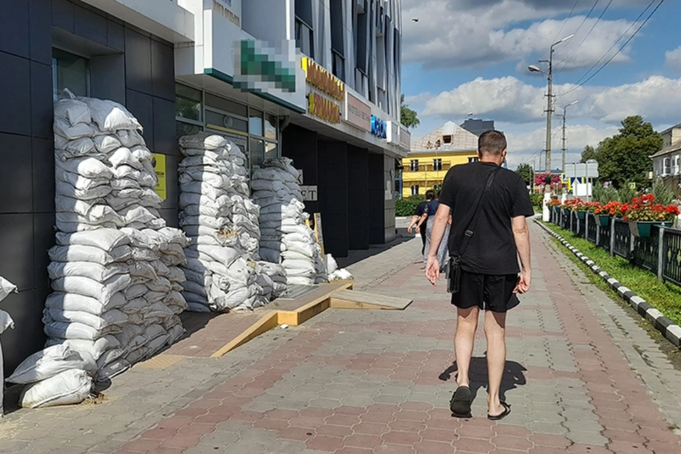 Волонтер из Кузбасса провел день в Шебекино - городе, который подвергся обстрелам.