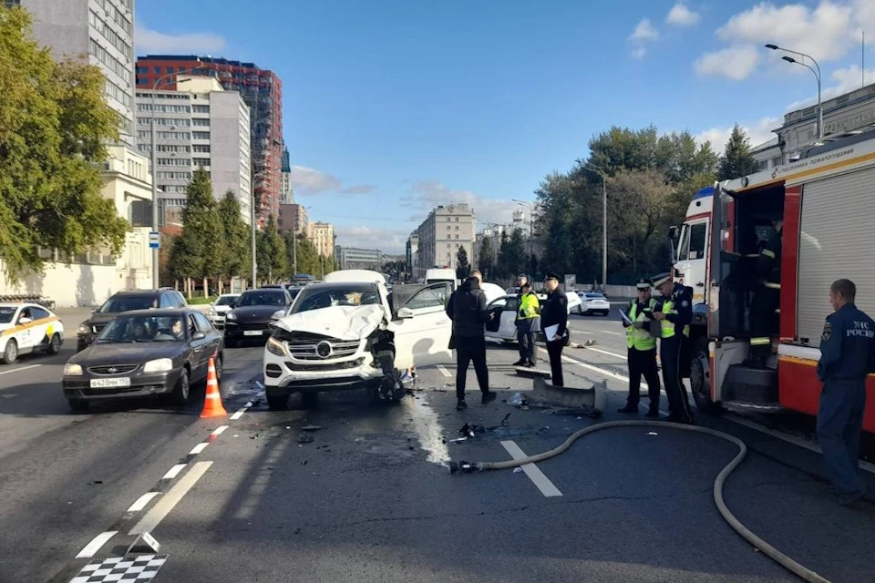 Один человек госпитализирован в результате ДТП на Садовой-Спасской